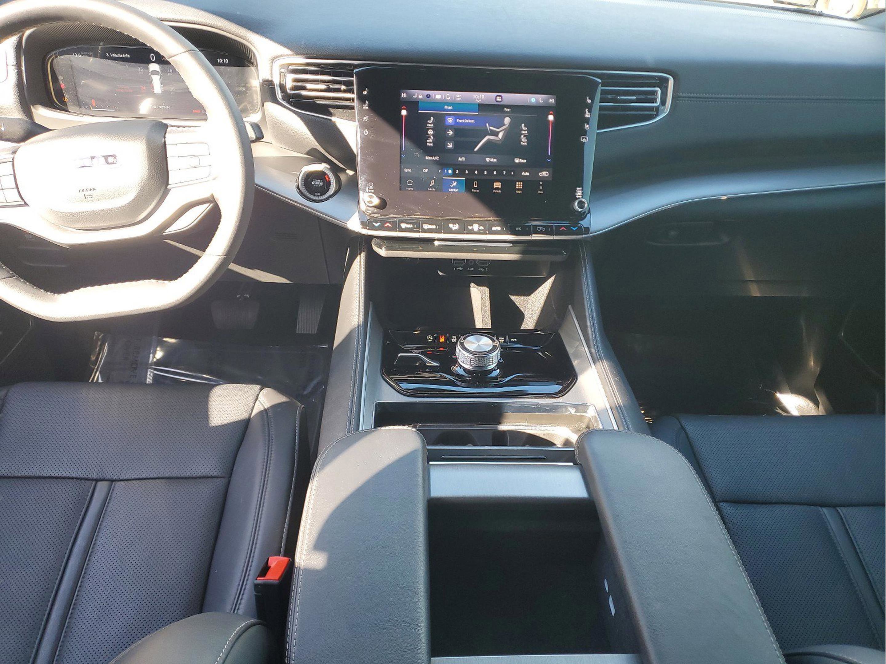 Certified 2025 Jeep Wagoneer Series II image 12