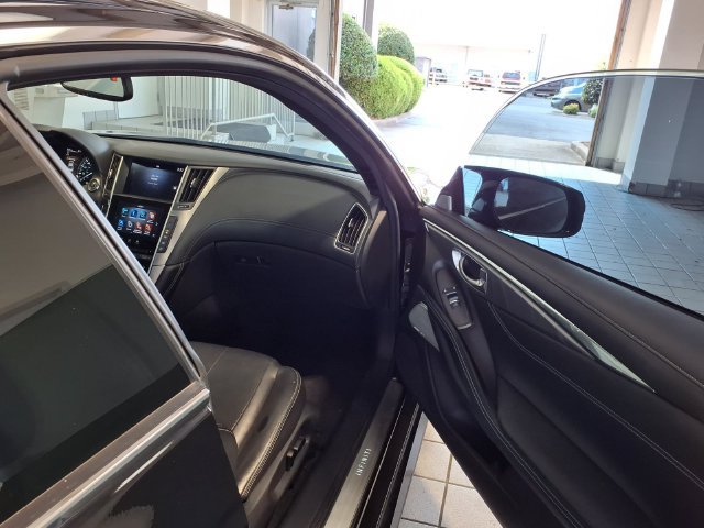 Used 2022 INFINITI Q60 3.0t Luxe w/ Cargo Package RWD image 21