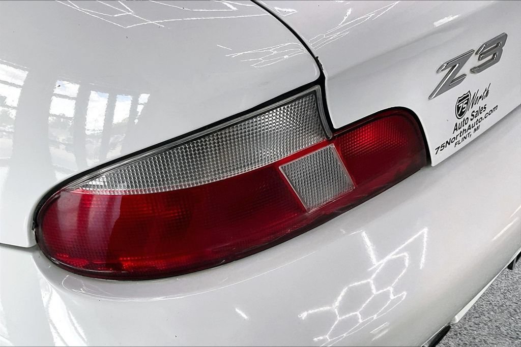 Used 2001 BMW Z3 3.0i RWD image 18