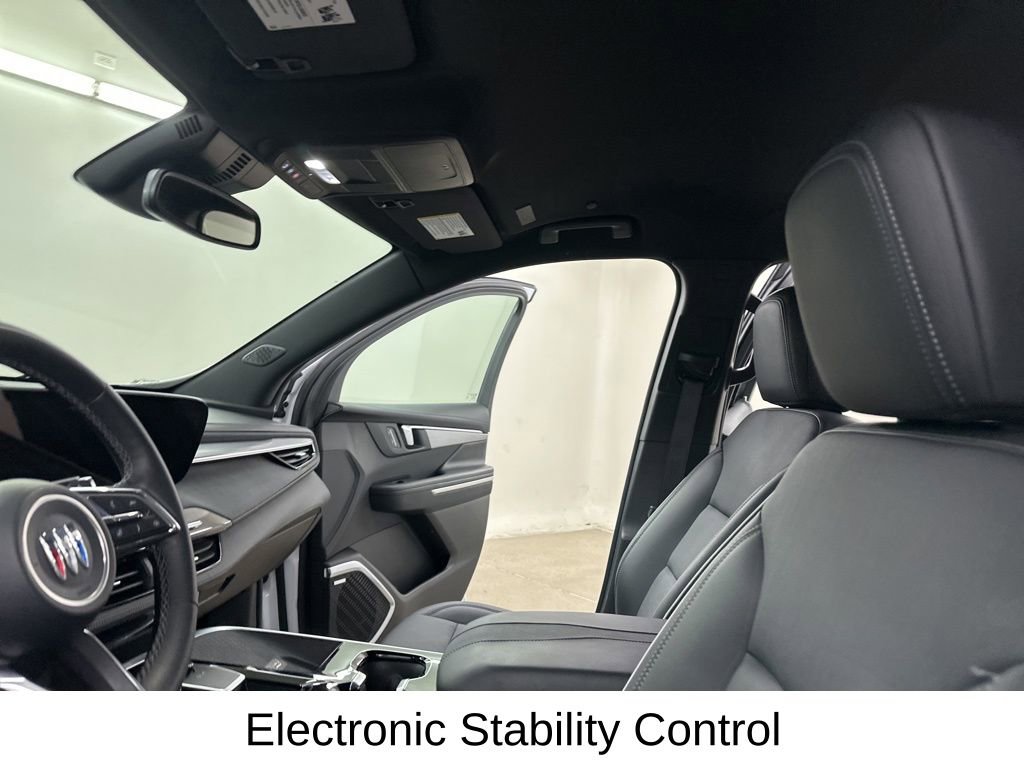 Used 2025 Buick Enclave Preferred image 35