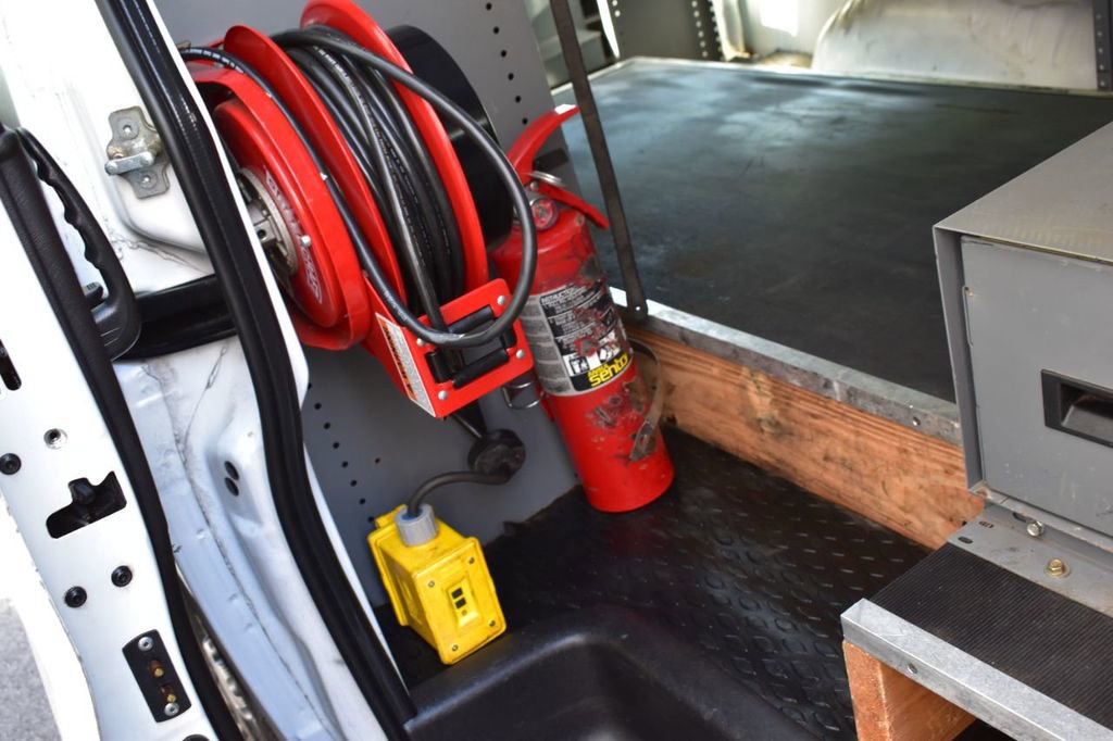 Used 2014 Chevrolet Express 2500 image 21