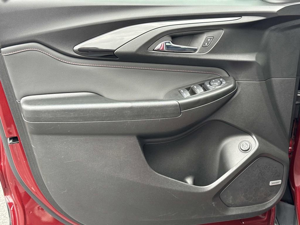 Used 2023 Chevrolet TrailBlazer RS w/ Sun and Liftgate Package AWD/4WD image 17