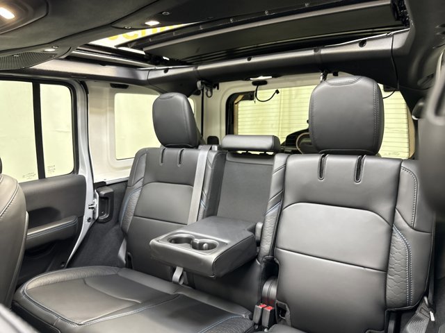 Used 2024 Jeep Wrangler High Altitude image 13