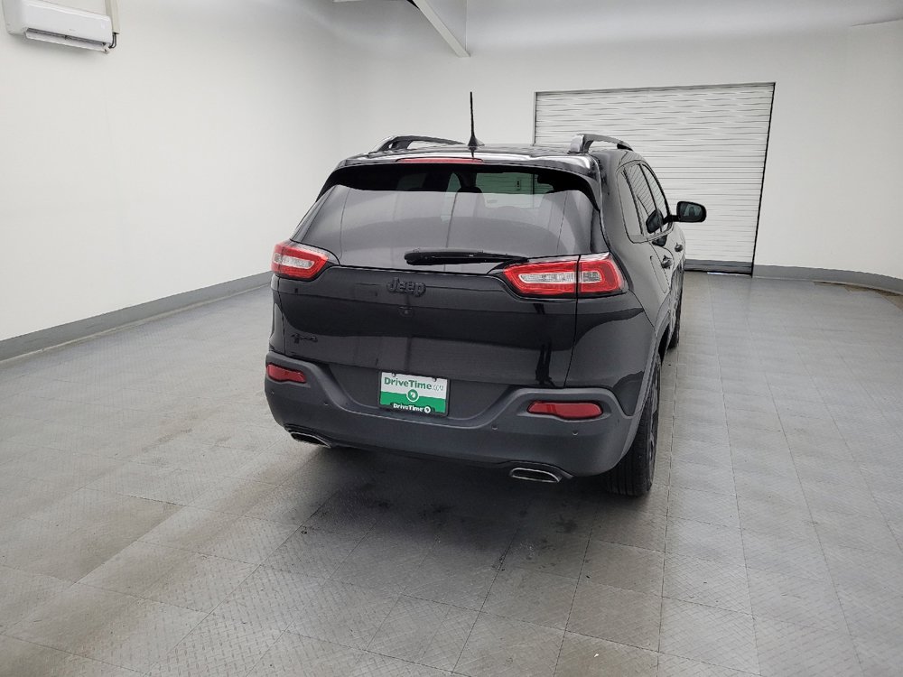 Used 2018 Jeep Cherokee Limited w/ Technology Group image 7