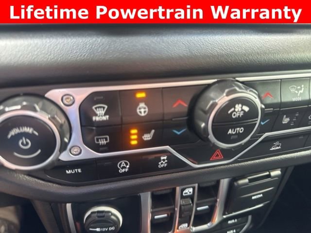 Used 2024 Jeep Gladiator Rubicon w/ Technology Group image 30