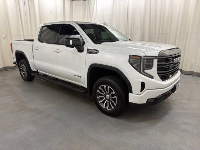 Used 2023 GMC Sierra 1500 AT4 AWD/4WD image 1