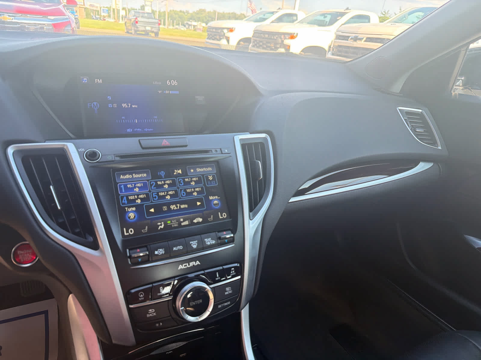Used 2016 Acura TLX w/ Technology Package FWD image 20