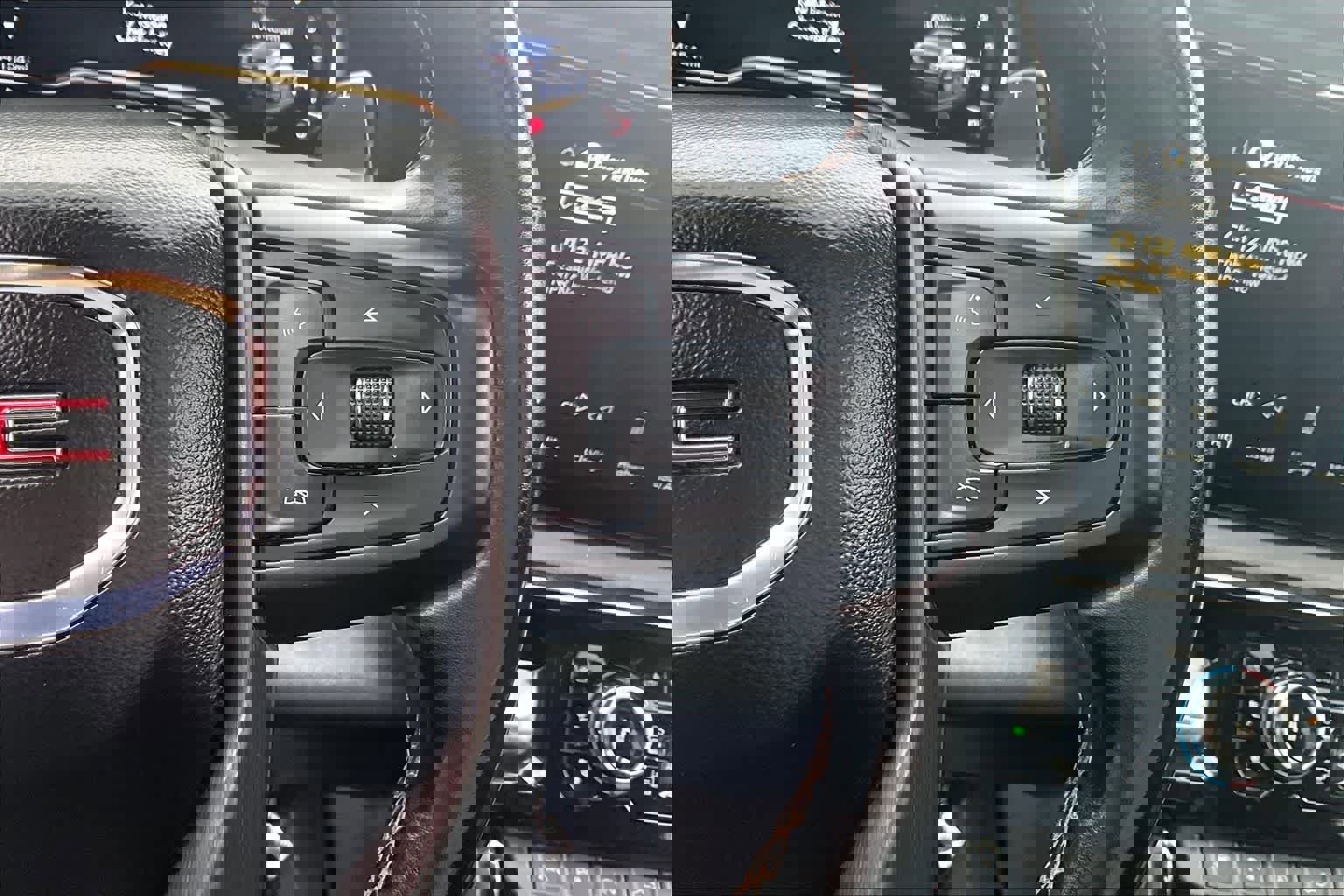 Used 2025 GMC Sierra 1500 AT4 w/ Technology Package image 26