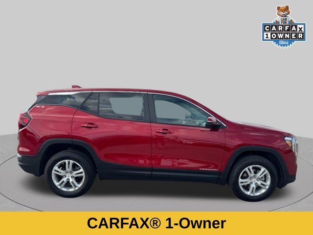 Used 2023 GMC Terrain SLE AWD/4WD image 2