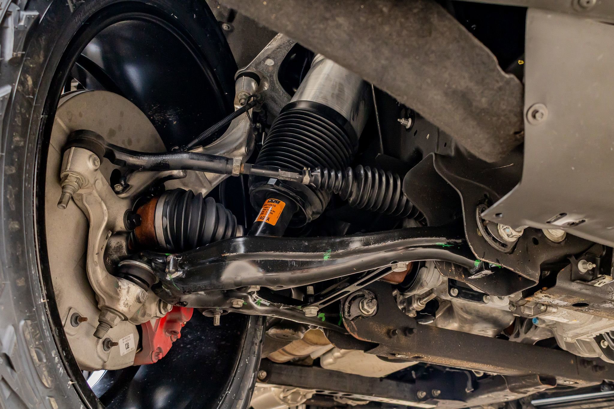 Used 2024 GMC Yukon Denali Ultimate AWD/4WD image 14