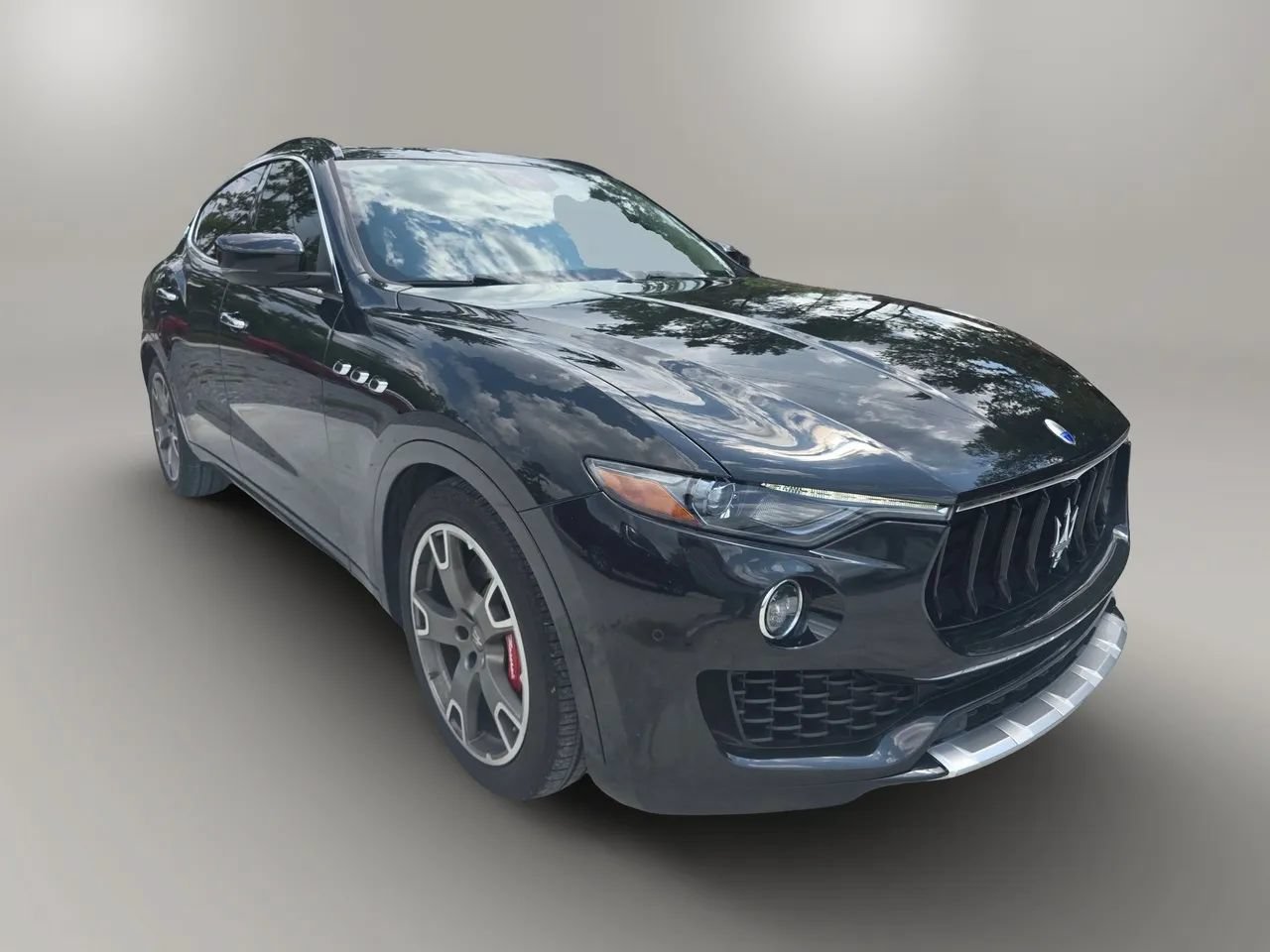 Used 2017 Maserati Levante S AWD/4WD image 11