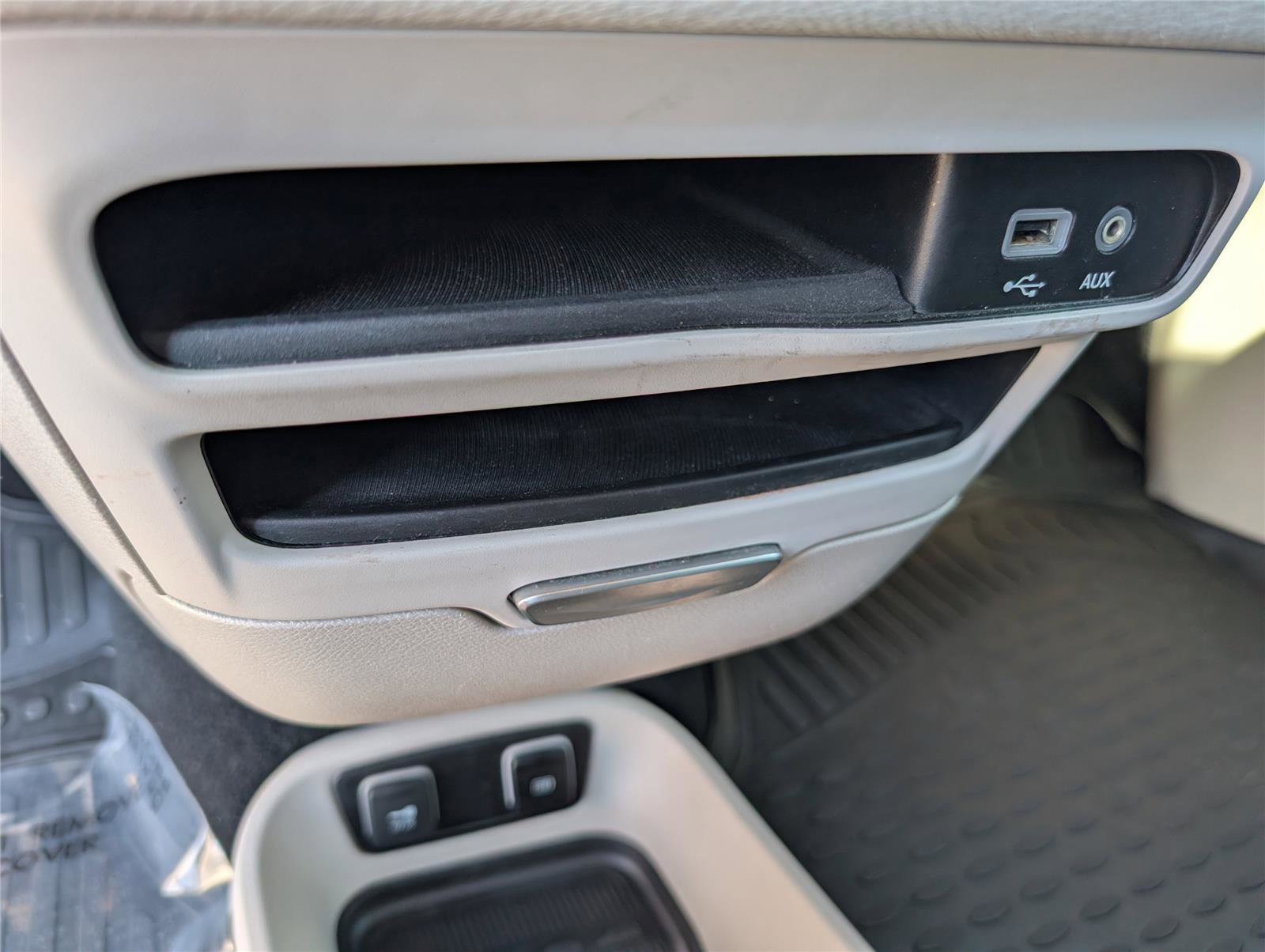 Used 2018 Chrysler Pacifica Limited image 18