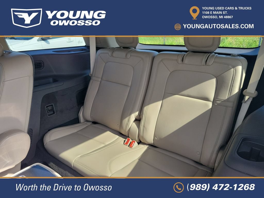 Used 2021 Lincoln Aviator Grand Touring w/ Equipment Group 302A AWD/4WD image 30