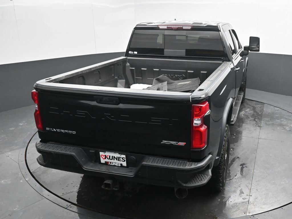 Used 2024 Chevrolet Silverado 2500 ZR2 w/ Technology Package AWD/4WD image 37
