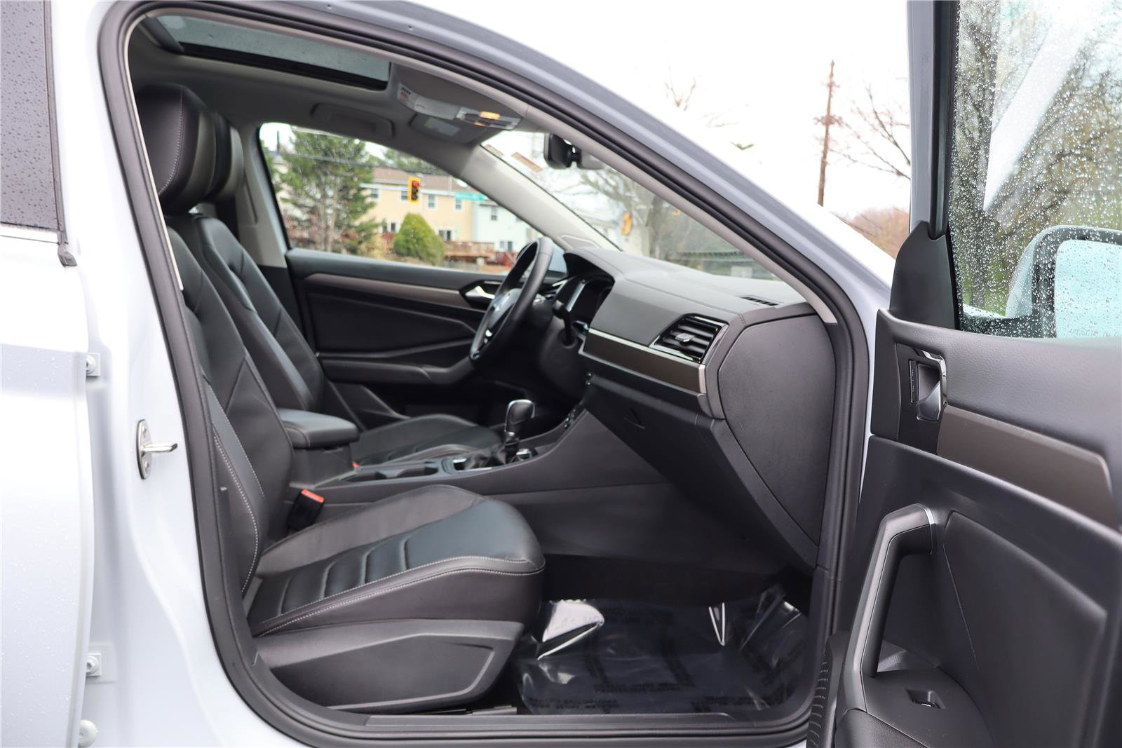 Used 2019 Volkswagen Jetta SEL Premium image 27