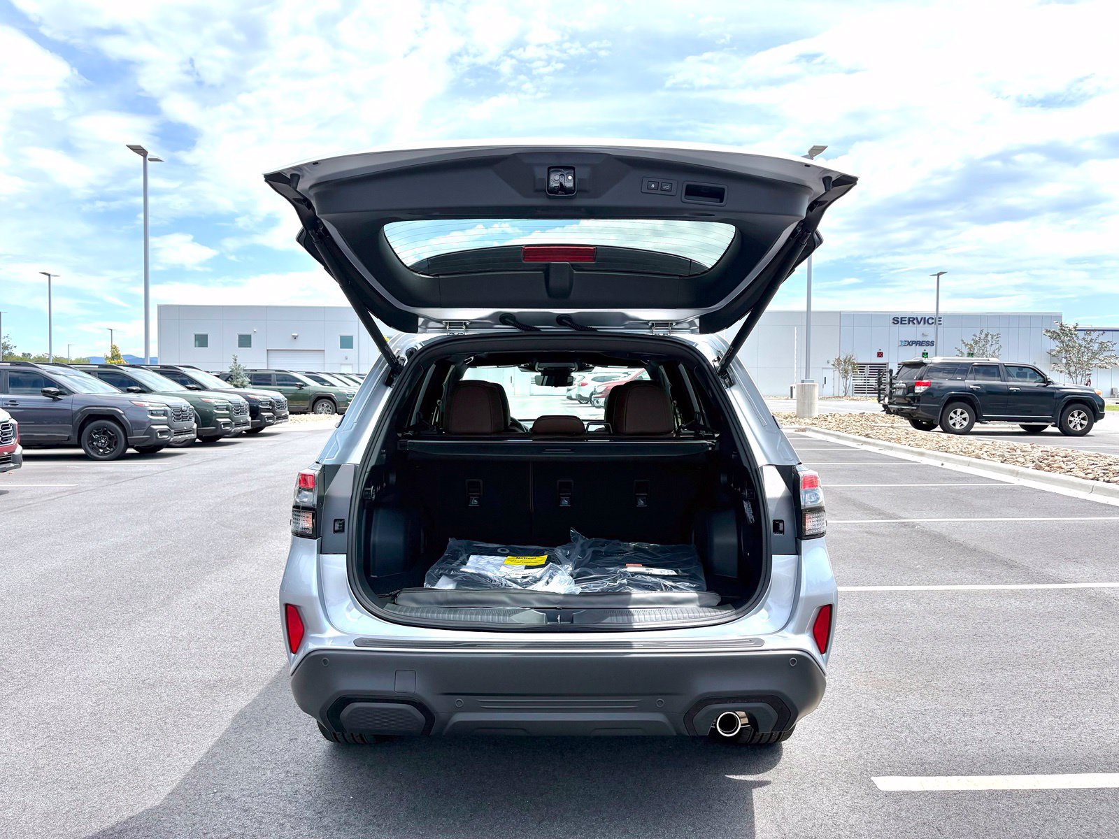 New 2026 Subaru Forester Touring AWD/4WD image 9