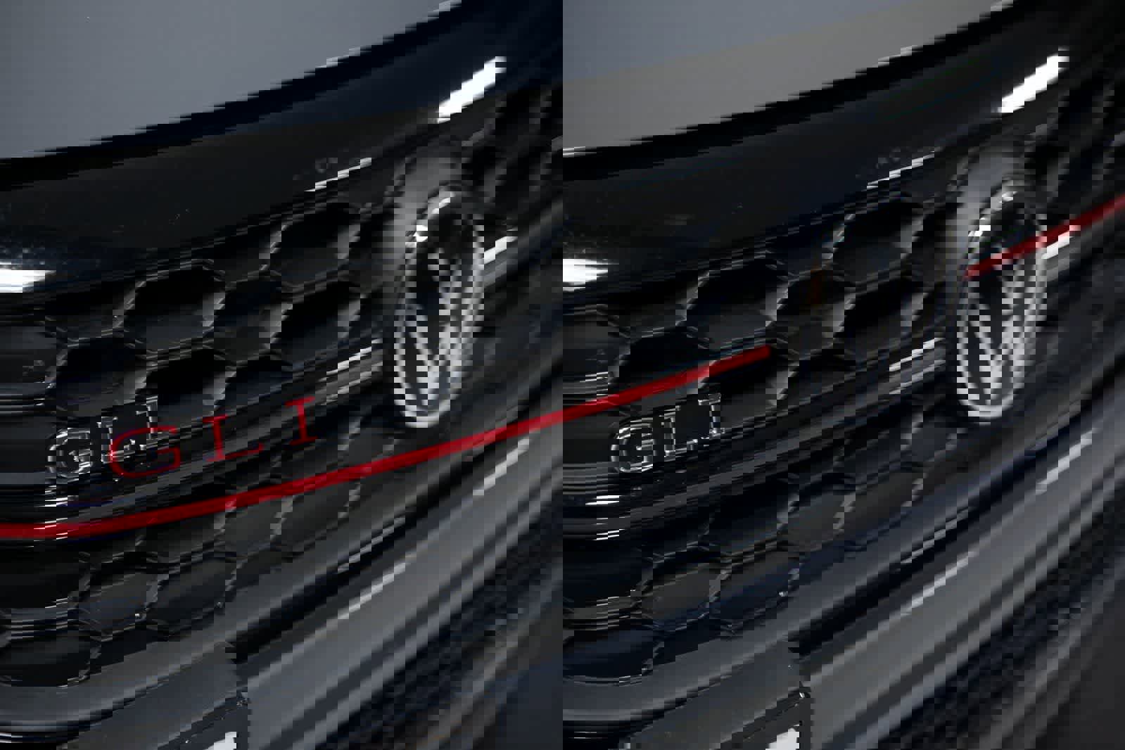 Used 2024 Volkswagen Jetta GLI 40th Anniversary Edition image 28