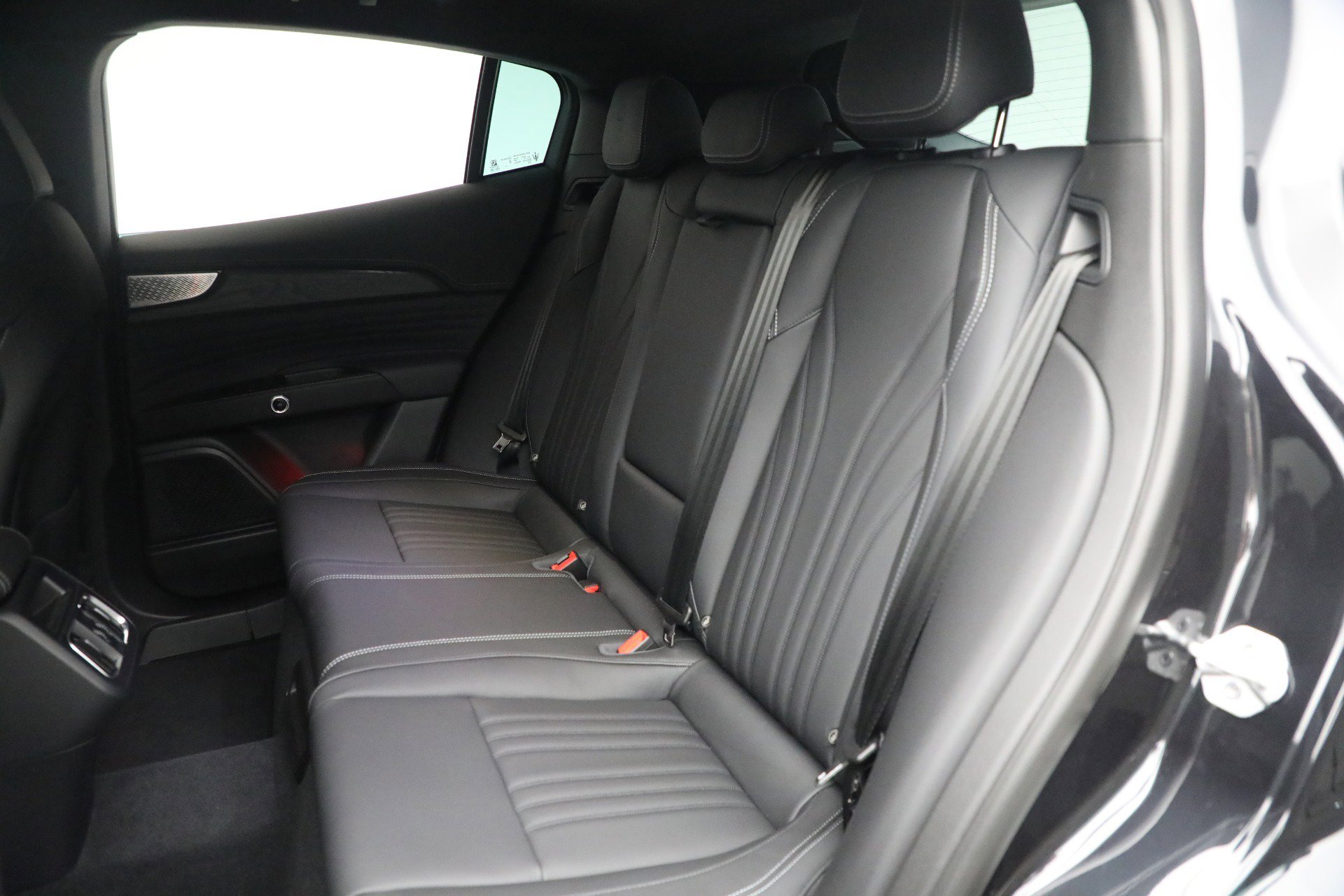 New 2025 Maserati Grecale GT image 19