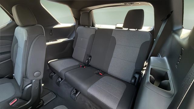 Used 2023 Chevrolet Traverse LT image 33