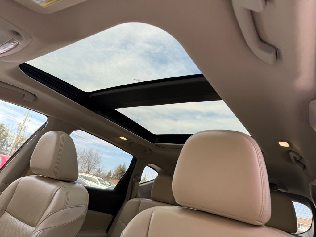 Used 2018 Nissan Murano Platinum FWD image 15