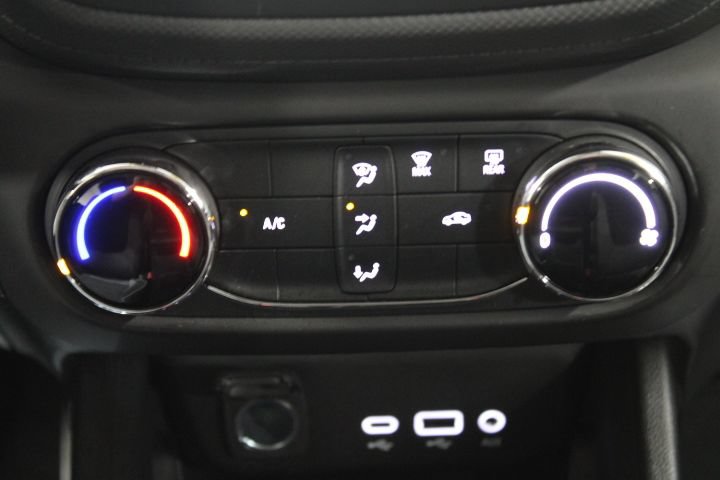 Used 2023 Chevrolet TrailBlazer LS FWD image 34