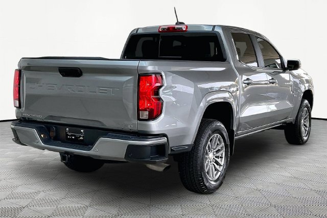 Used 2024 Chevrolet Colorado LT w/ LT Convenience Package II RWD image 5