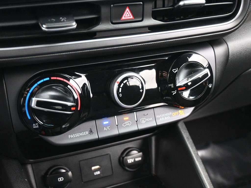 Used 2023 Hyundai Kona SEL image 24