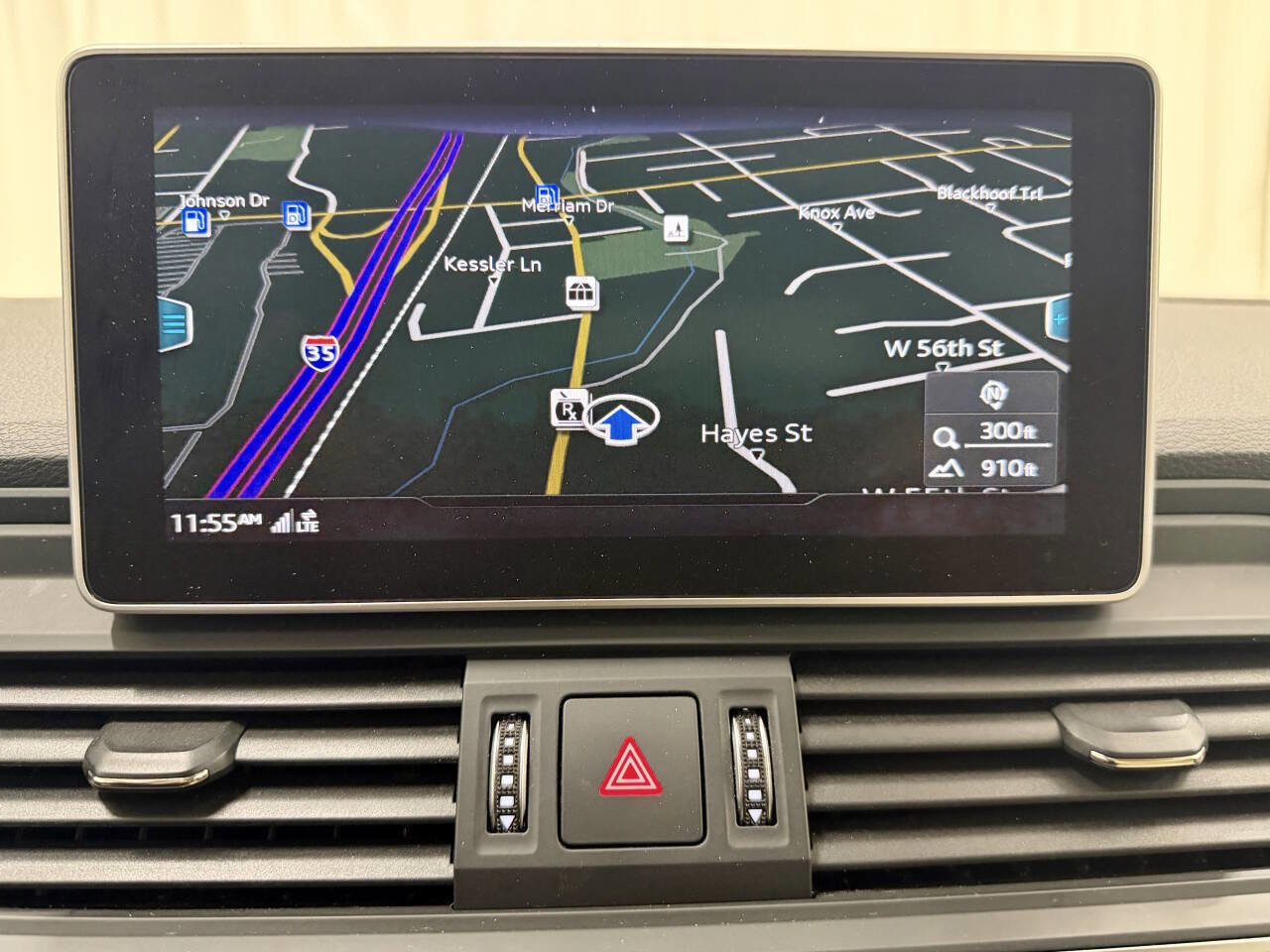 Used 2018 Audi Q5 2.0T Premium Plus w/ Premium Plus Package image 15