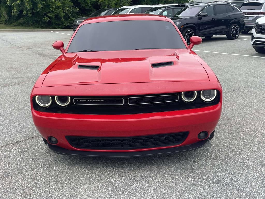 Used 2016 Dodge Challenger SXT Plus RWD image 2