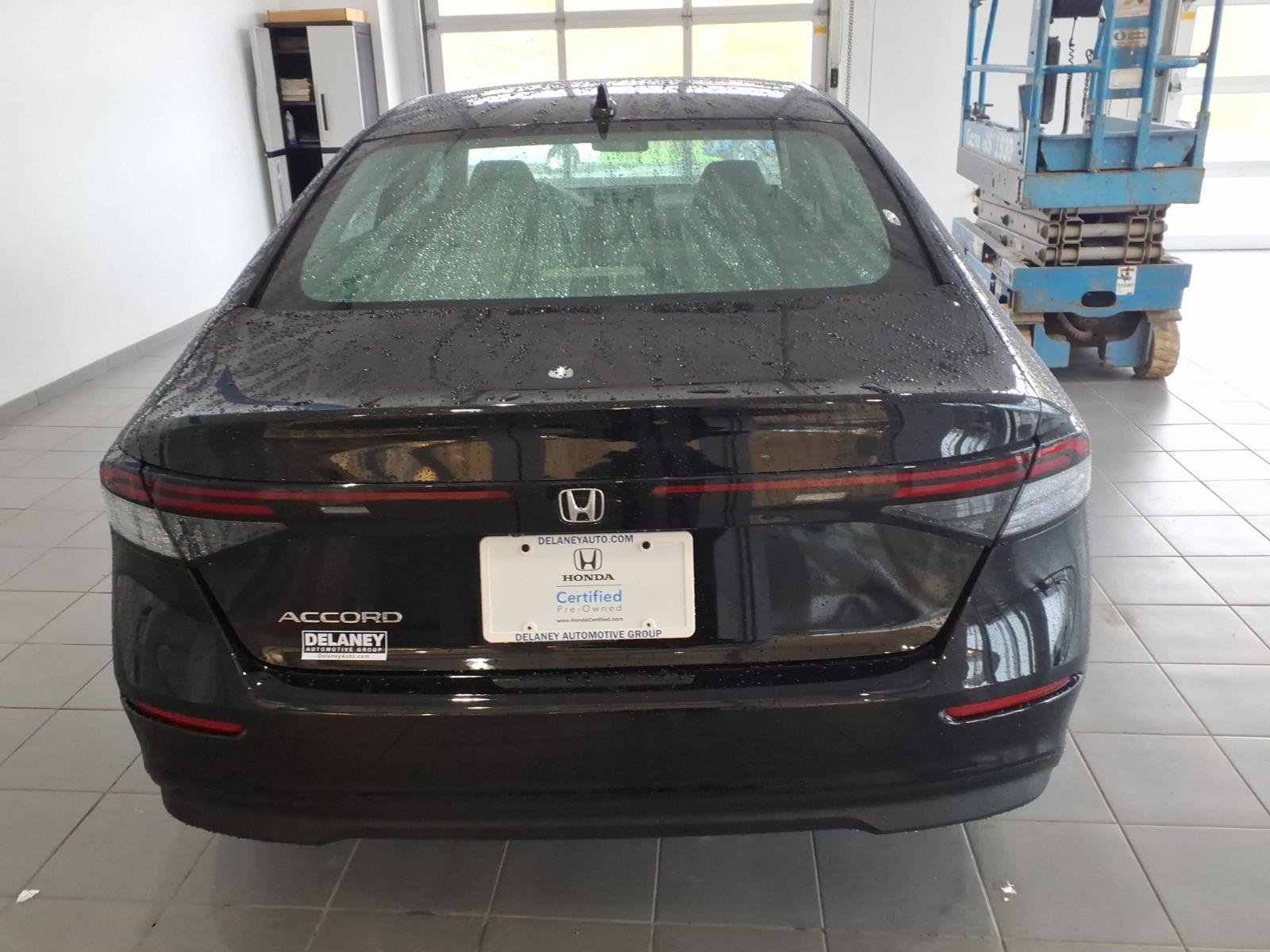 Certified 2023 Honda Accord EX image 6