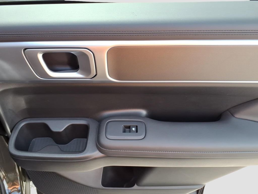 Used 2025 Hyundai Santa Fe SEL image 12