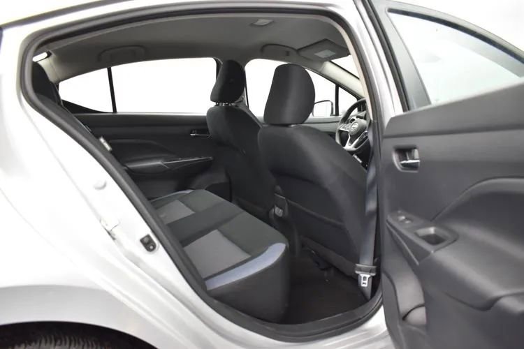 Used 2025 Nissan Versa SV FWD image 17