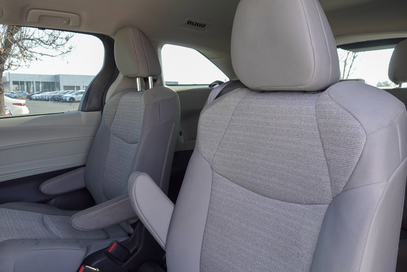 Used 2024 Toyota Sienna LE image 23