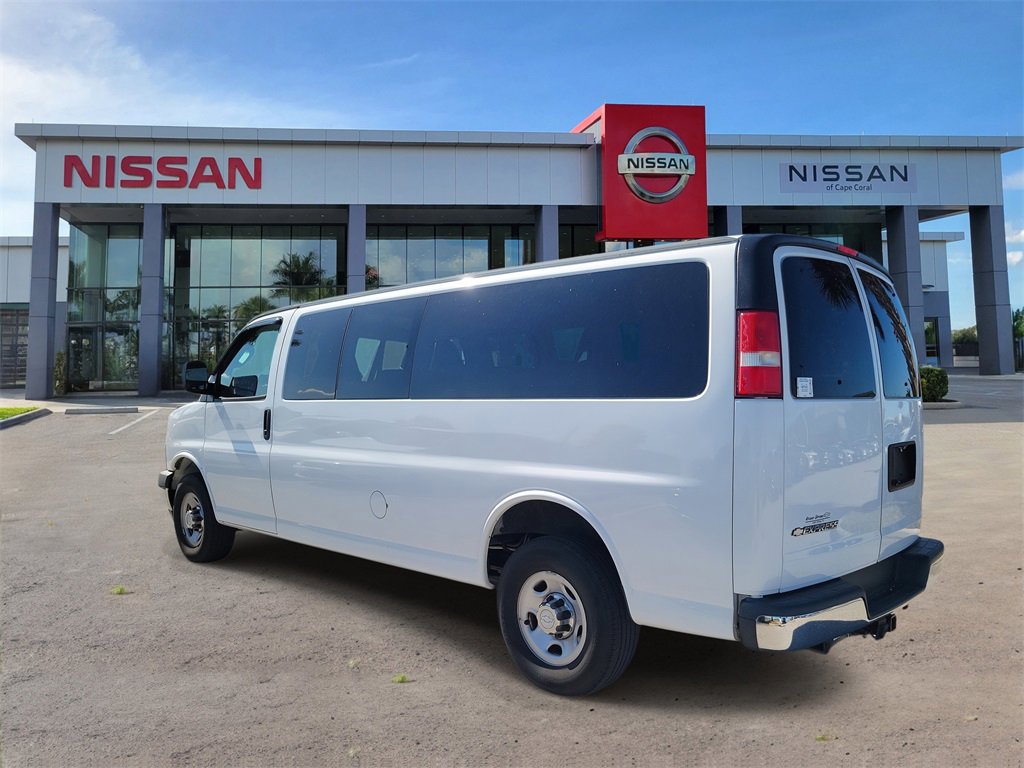 Used 2019 Chevrolet Express 3500 LT w/ LT Preferred Equipment Group image 5