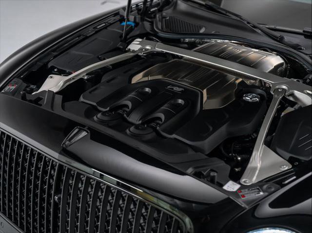 Used 2021 Bentley Flying Spur V8 image 37