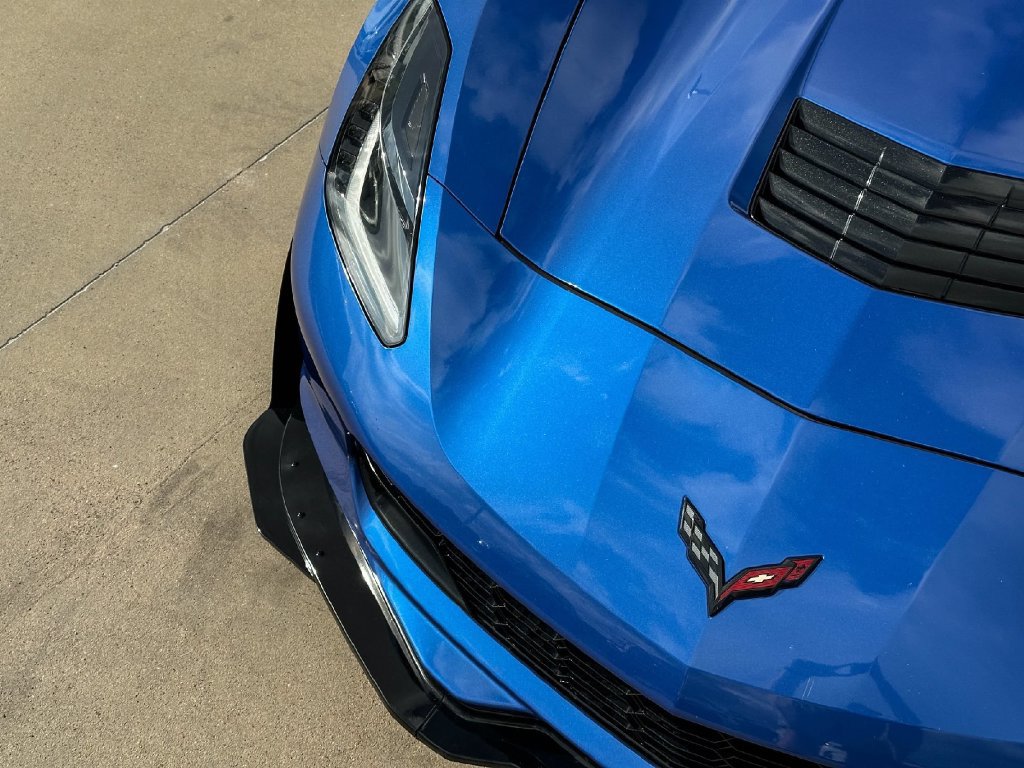 Used 2019 Chevrolet Corvette Grand Sport w/ Carbon Flash Badge Package RWD image 11