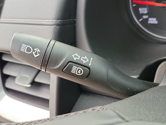 Used 2024 GMC Terrain SLT AWD/4WD image 12