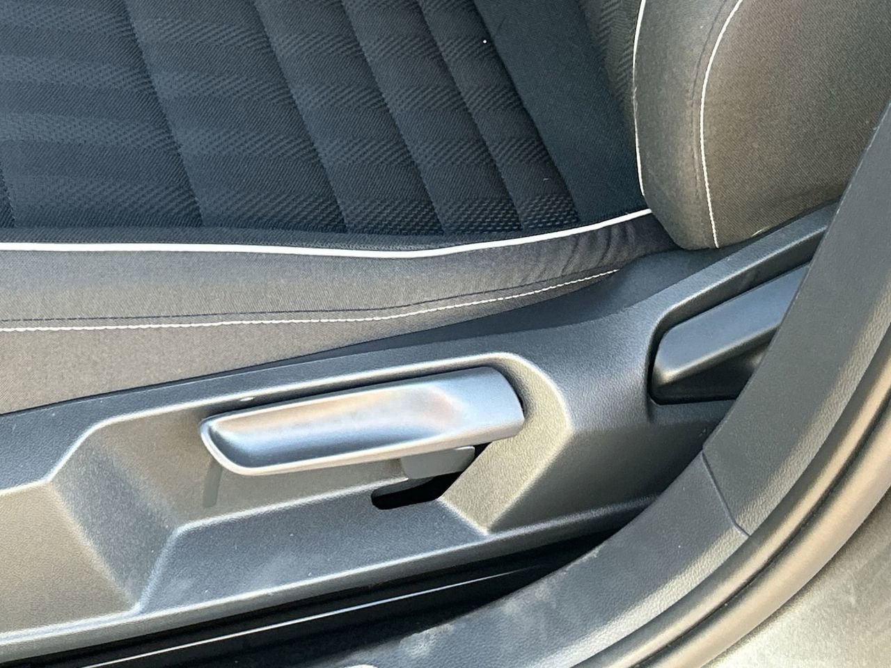 Certified 2023 Volkswagen Jetta Sport image 17