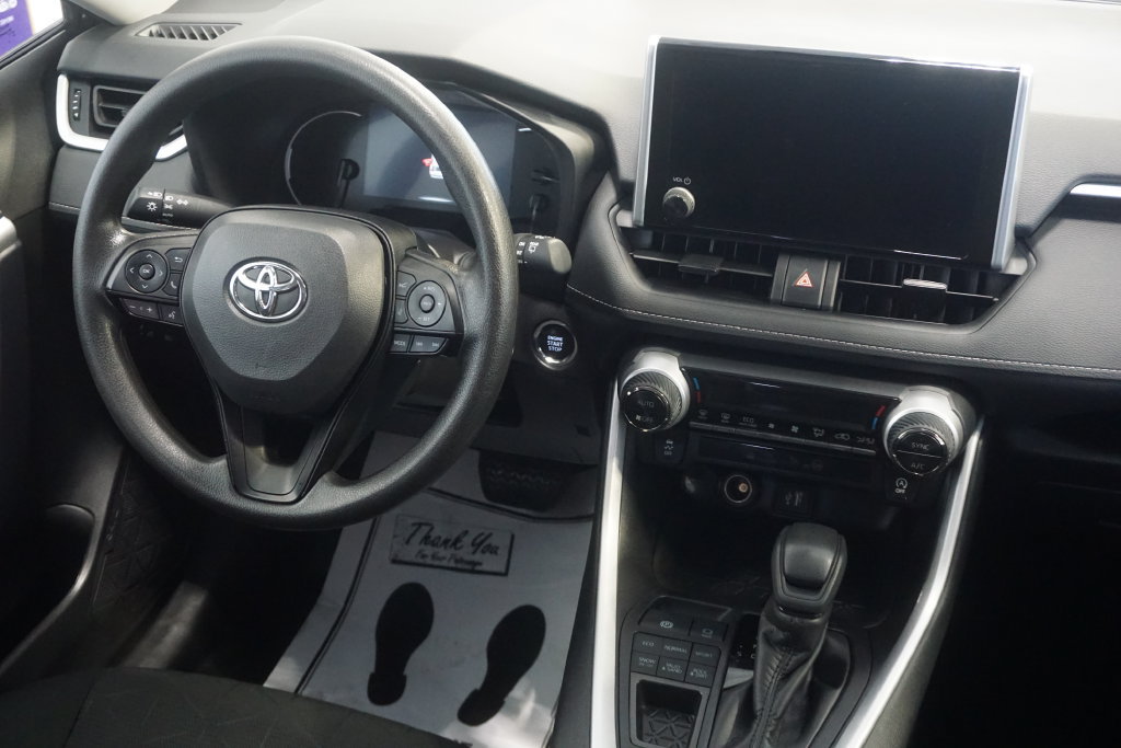 Certified 2025 Toyota RAV4 XLE AWD/4WD image 28
