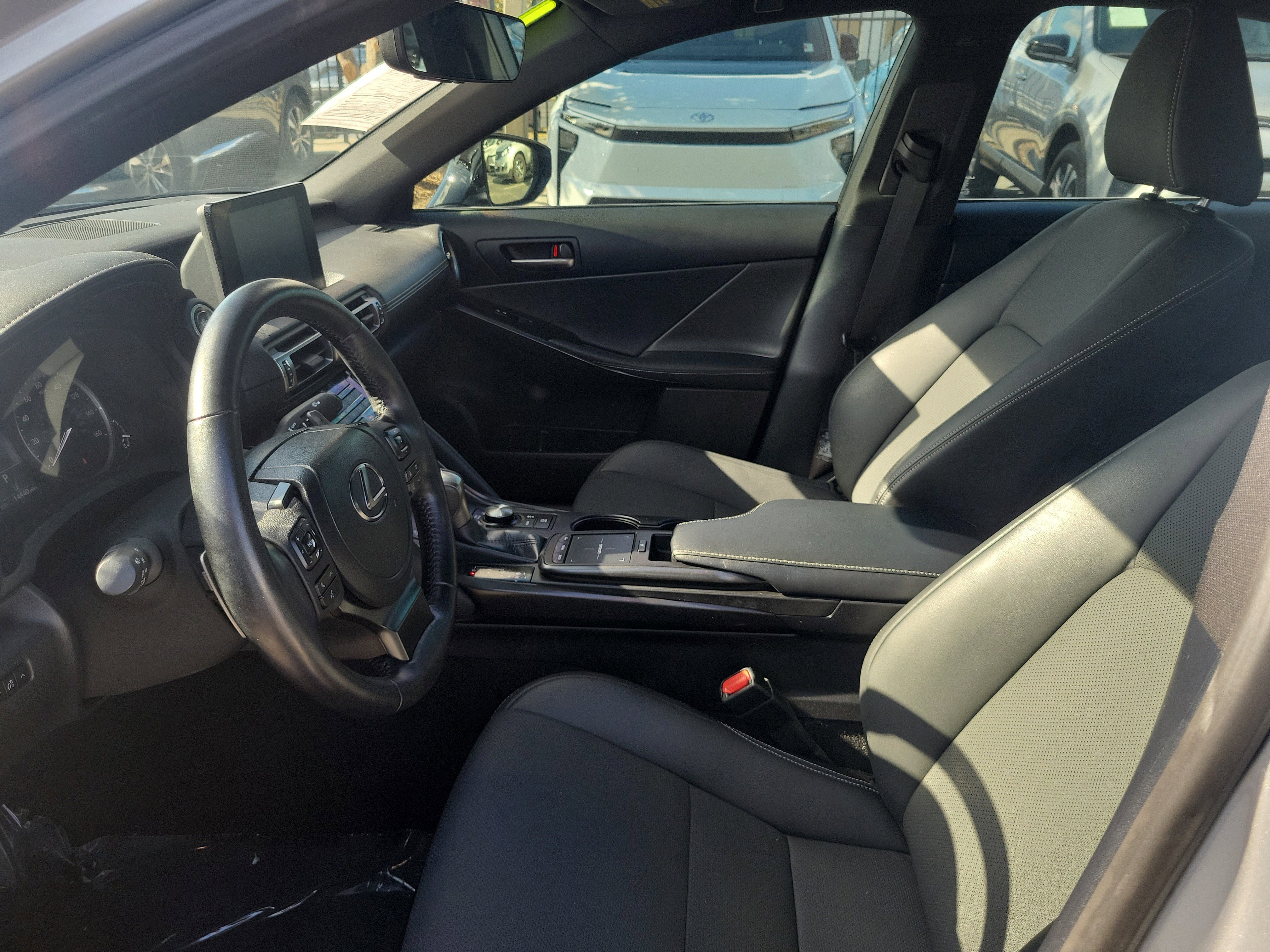 Used 2021 Lexus IS 300 w/ Comfort Package image 16