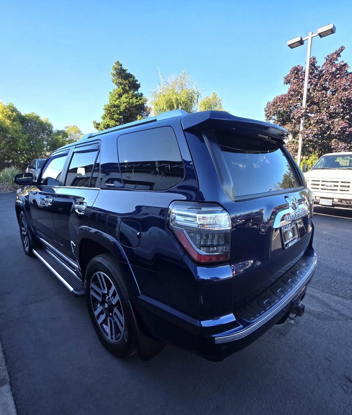 Used 2015 Toyota 4Runner Limited image 9