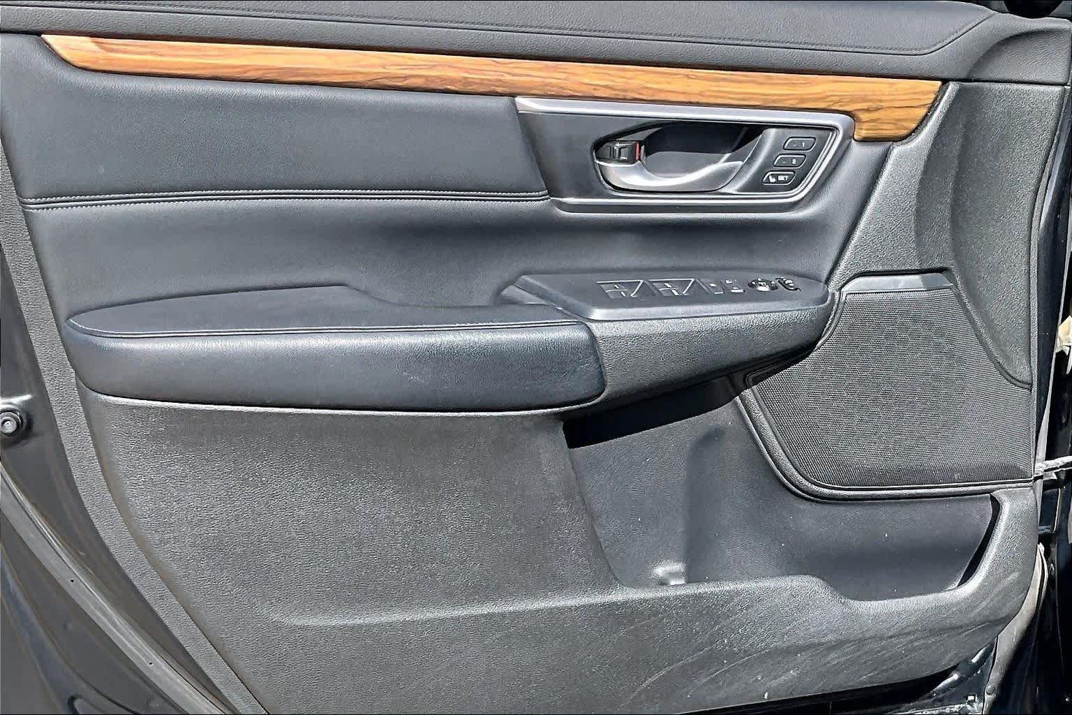 Used 2017 Honda CR-V EX-L image 25
