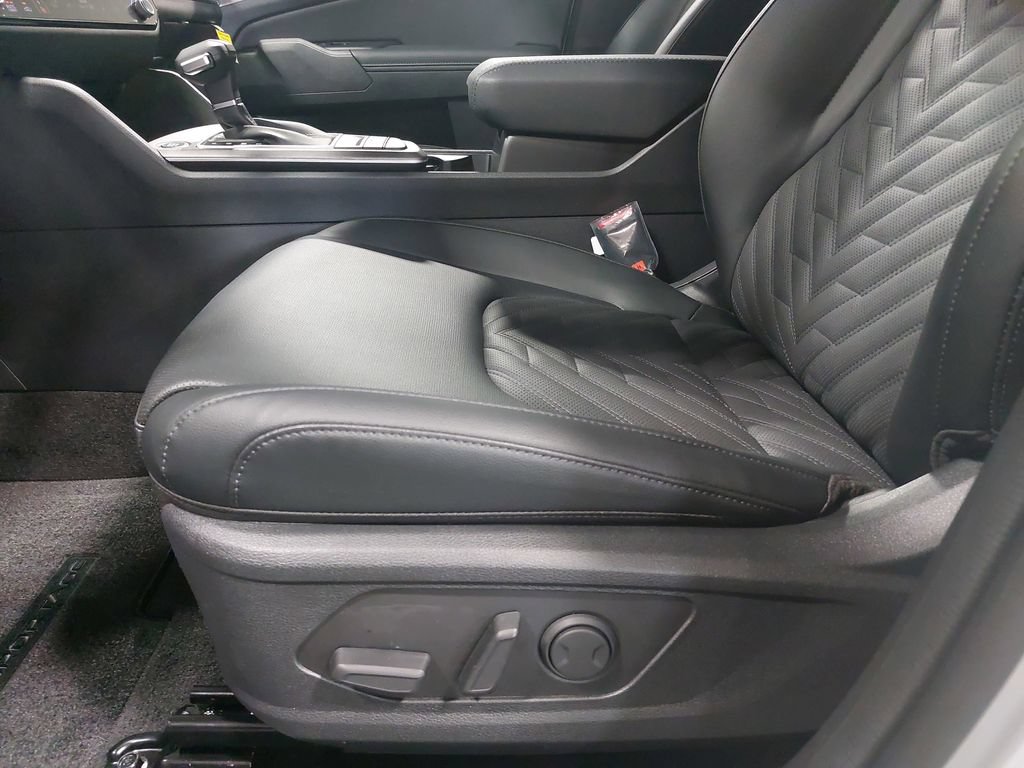 New 2026 Kia Sportage X-Line w/ X-Line Premium Package AWD/4WD image 29