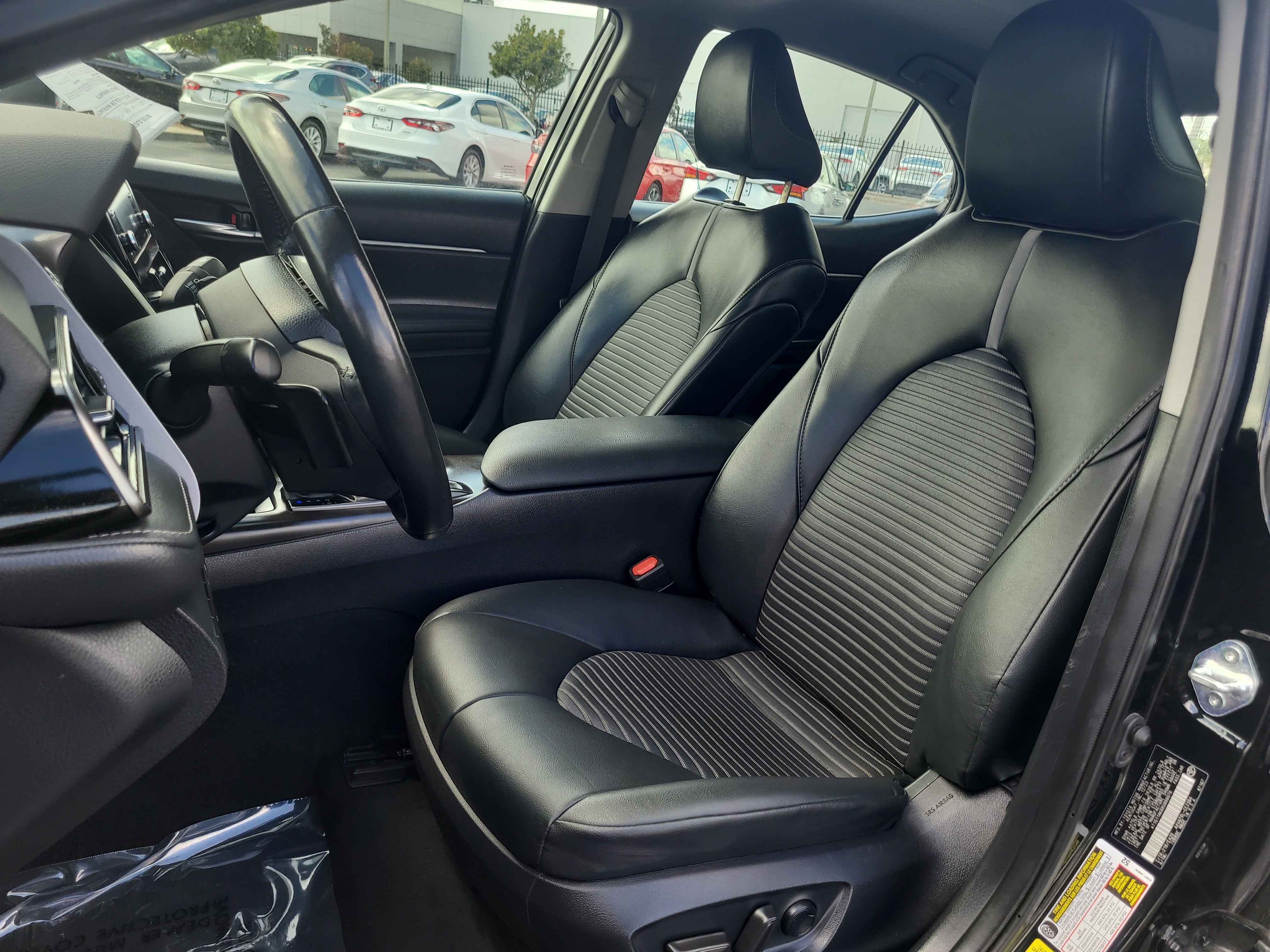 Used 2024 Toyota Camry SE image 18