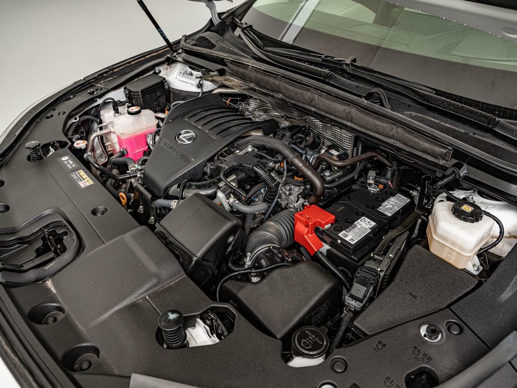 Certified 2024 Lexus RX 350 AWD image 38