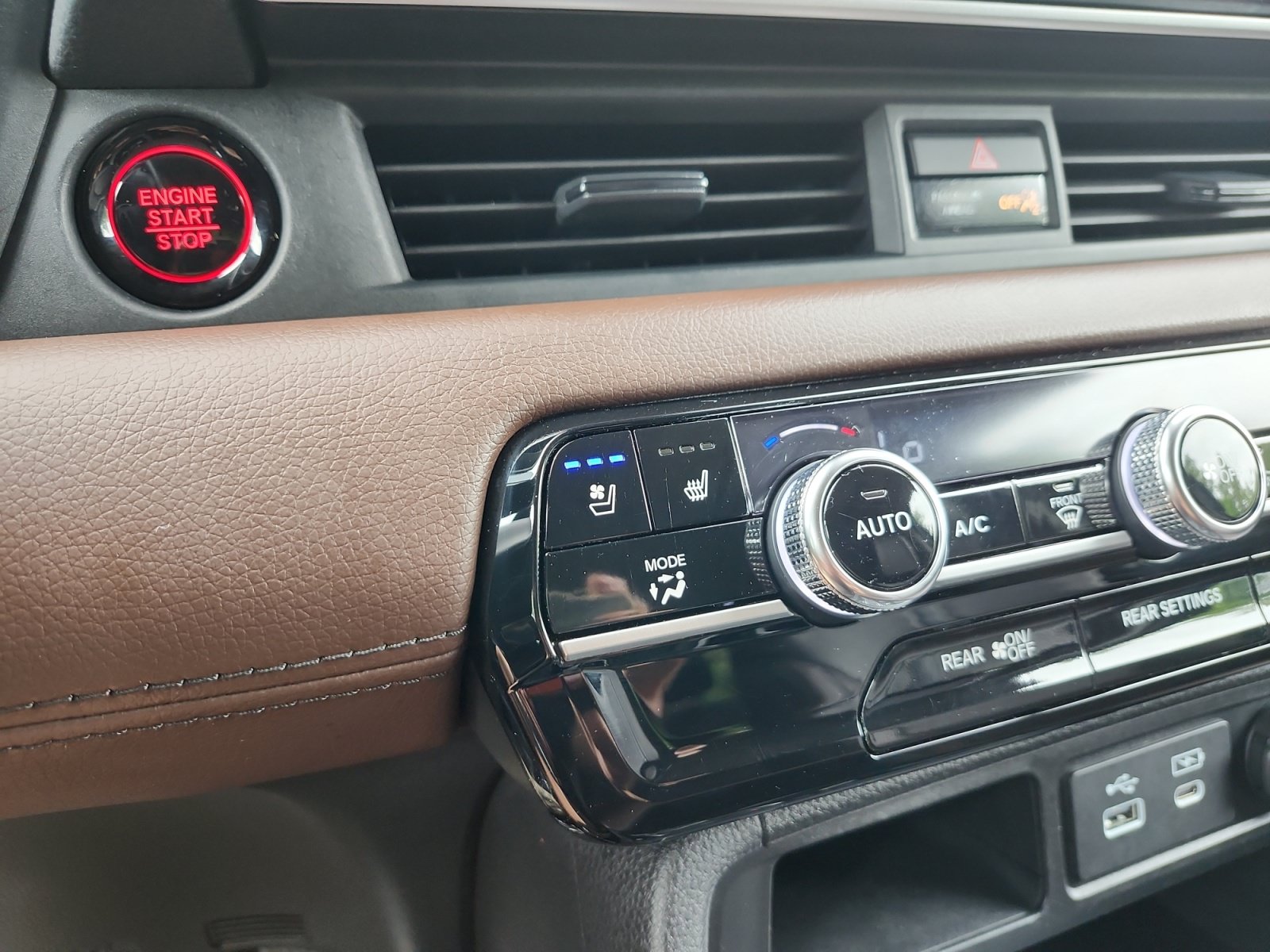 Used 2023 Honda Pilot Elite image 24