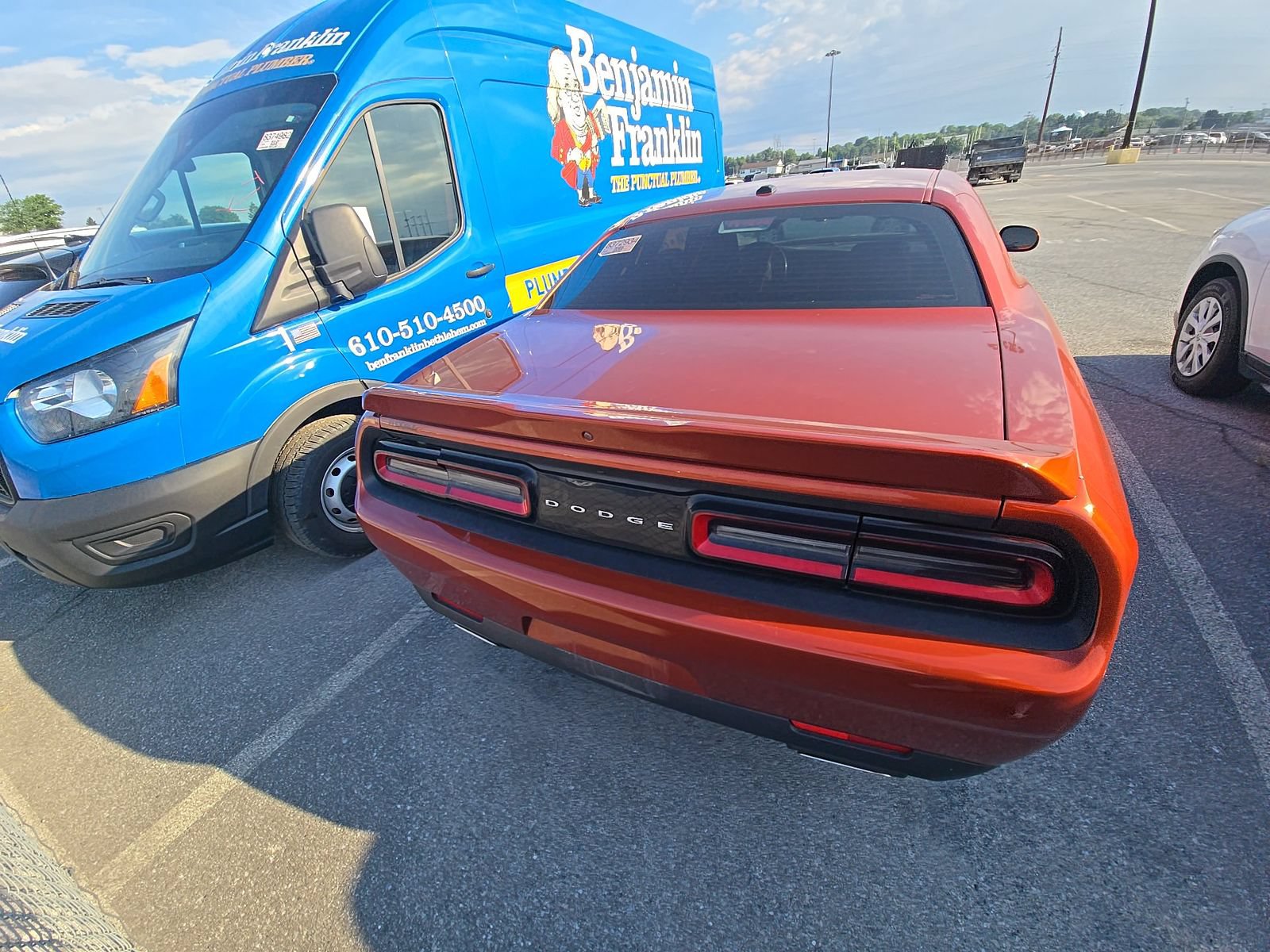 Used 2021 Dodge Challenger SXT RWD image 6