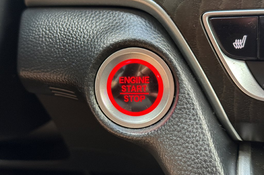 Used 2018 Honda Accord EX image 21