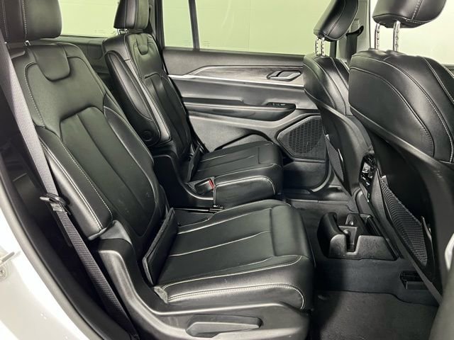 Used 2023 Jeep Grand Cherokee L Limited image 30