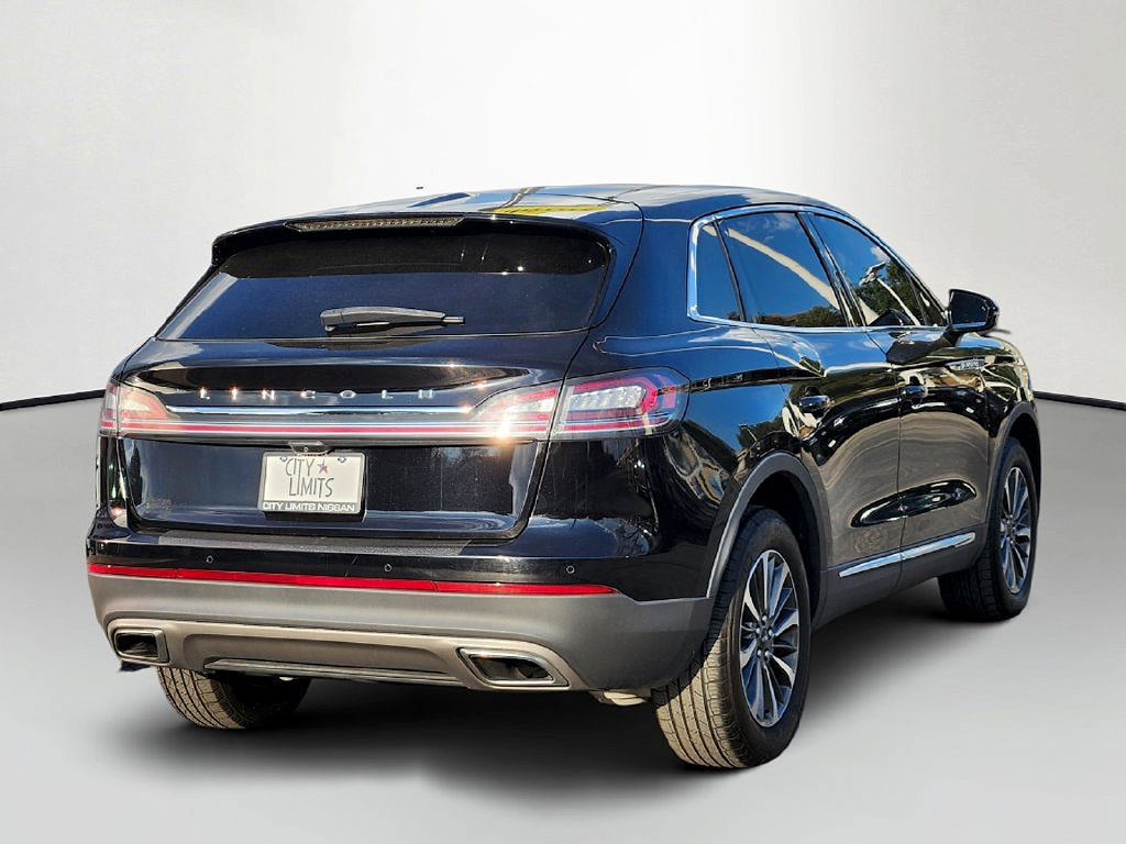 Used 2023 Lincoln Nautilus Reserve AWD/4WD image 7